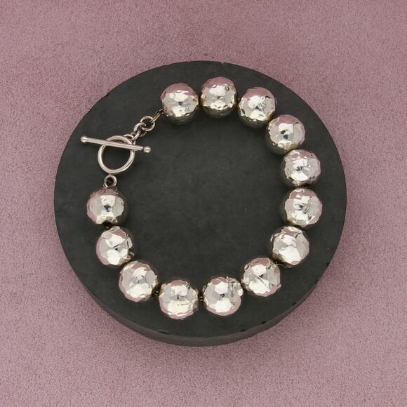 Sterling Jewelry - sterling silver chunky hammered bead toggle bracelet size 7in